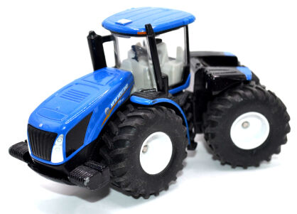 SIKU Traktor New Holland T9 560